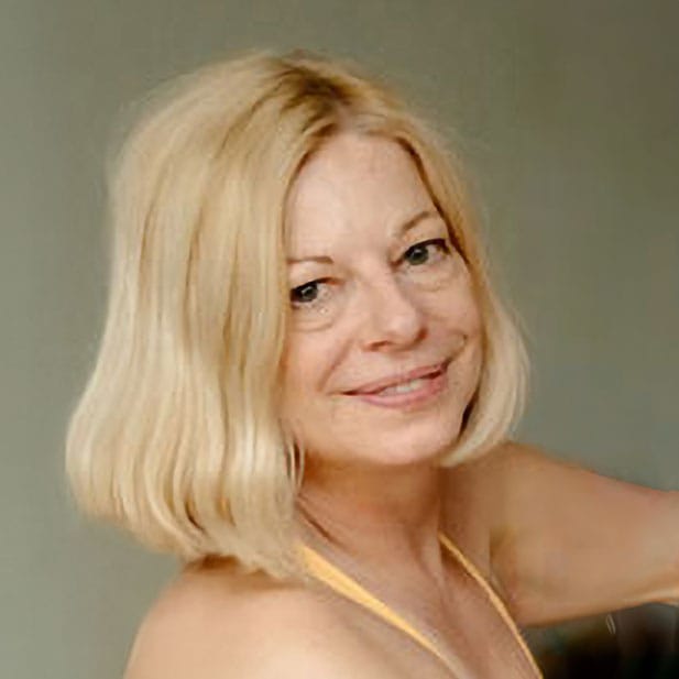 &Aring;sa Scharff - kursledare p&aring; yogal&auml;rarutbildningen